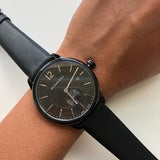 Burberry The Classic Round Horseferry Black Dial Black Leather Strap Watch for Men - BU10010 Authentic Buy Shop Now