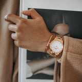 Daniel Wellington Iconic Link White Dial Gold Steel Strap Watch For Men - DW00100343 Authentic Buy Shop Now